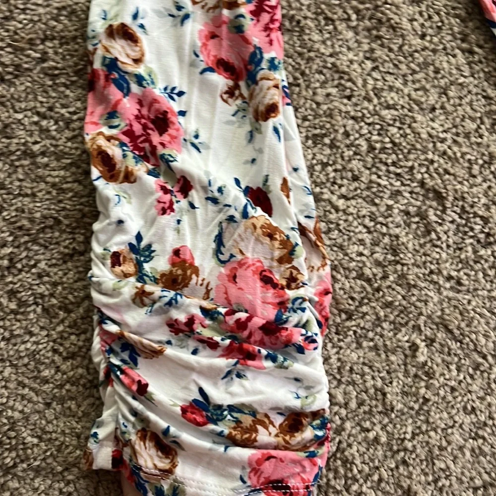 2/$25 bundle - Women's strapless floral jumpsuit - Picture 4 of 5